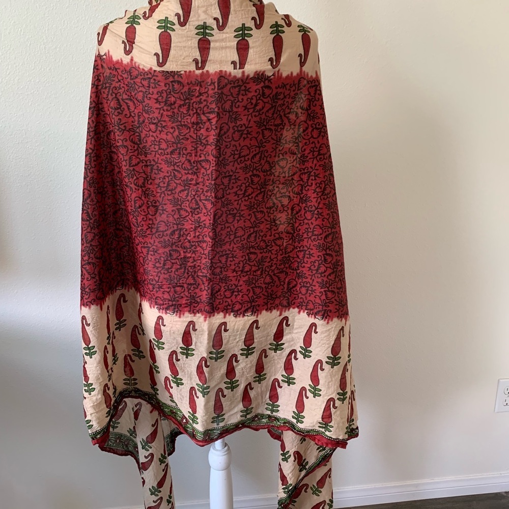 Red And Cream Patterned Scarf - image 2